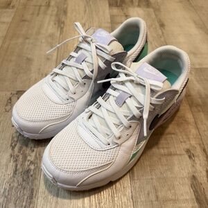 Women’s Nike Air Max Excee Sneakers Green white purple size 7.5 Green Glow